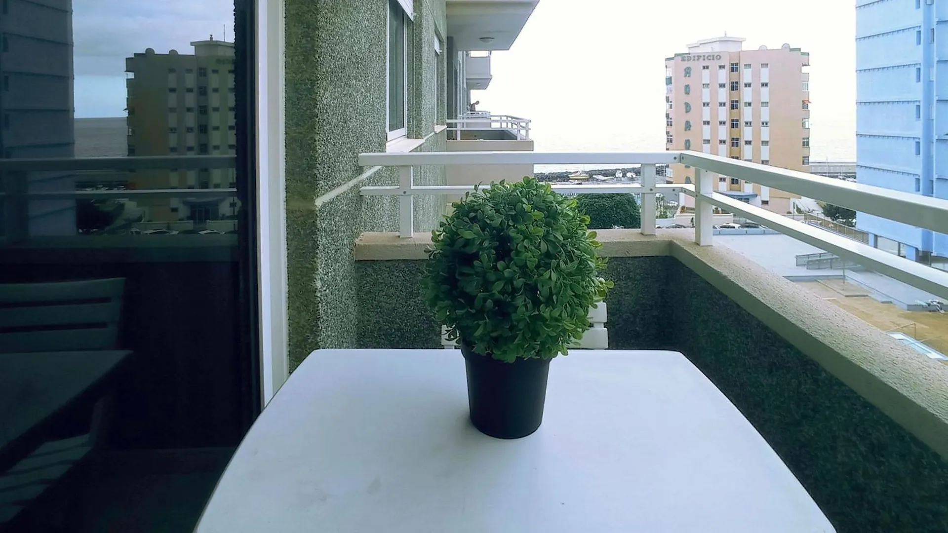 Live Candelaria Alsaca Con Balcon Y Vista Al Mar 0*,  Spanien